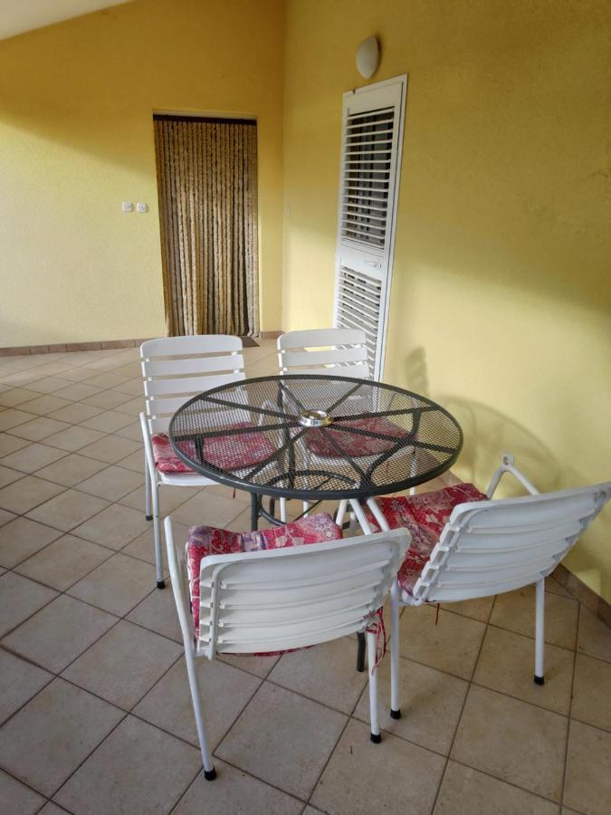Apartments Mario Biograd Na Moru Bagian luar foto